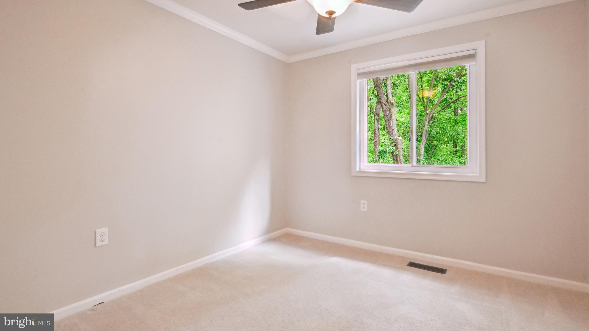 5867 KARA PL