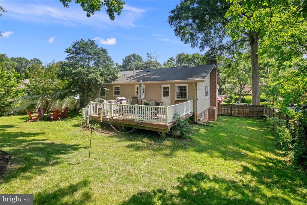 8600 CHERRY VALLEY LANE