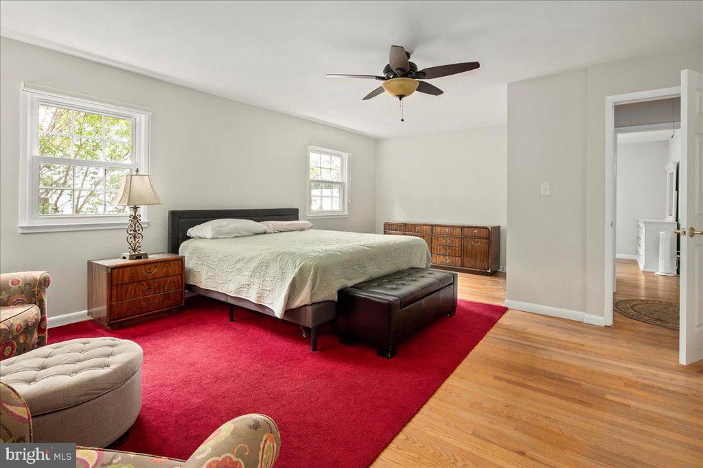 8600 CHERRY VALLEY LANE