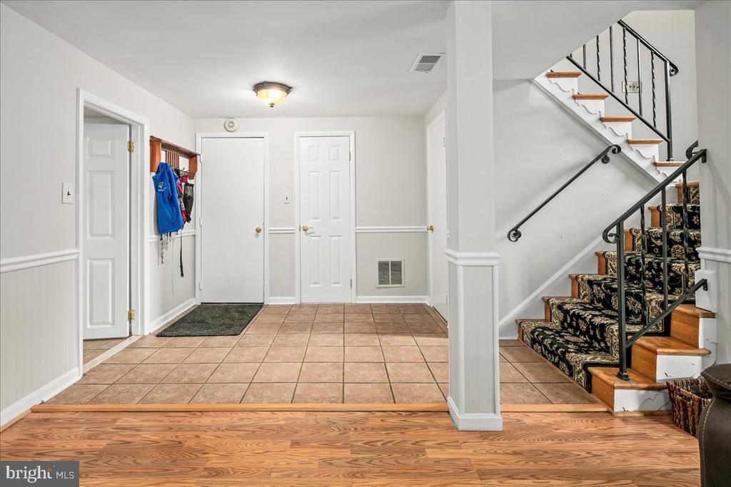 8600 CHERRY VALLEY LANE