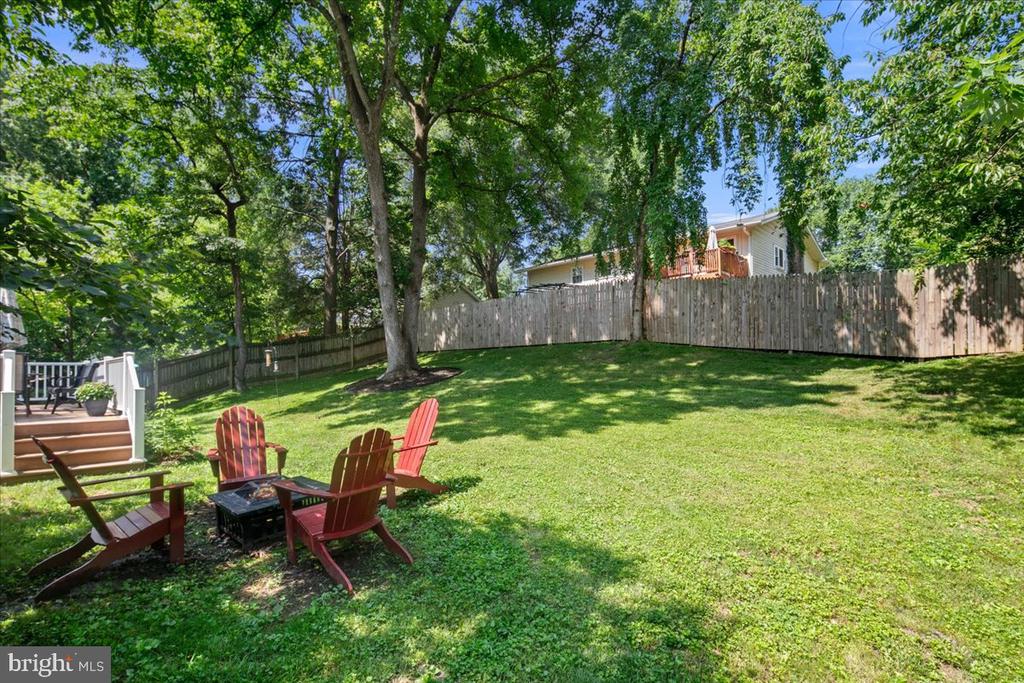 8600 CHERRY VALLEY LANE