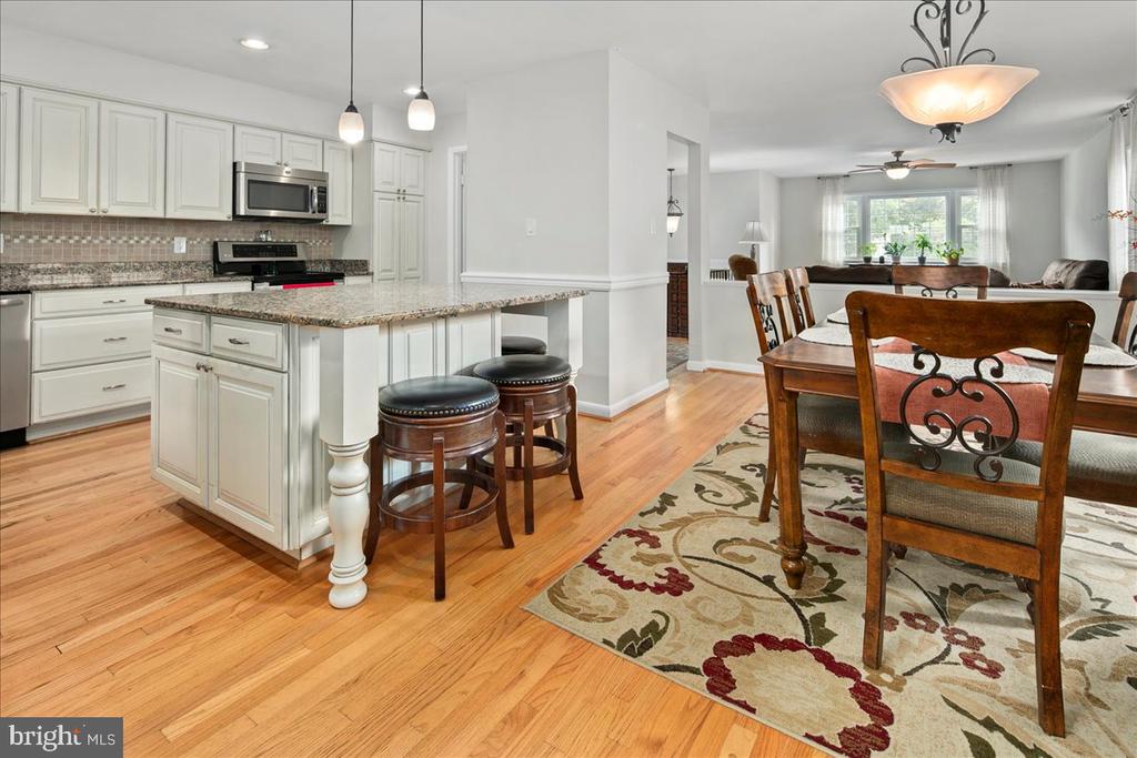 8600 CHERRY VALLEY LANE