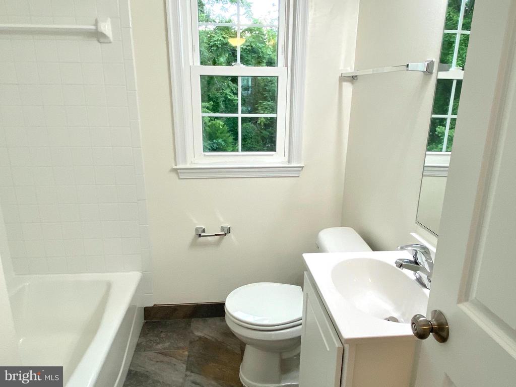 1801 BELLE VIEW BOULEVARD C2
