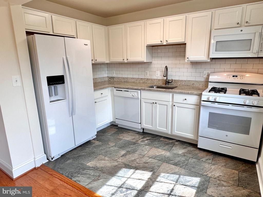1801 BELLE VIEW BOULEVARD C2