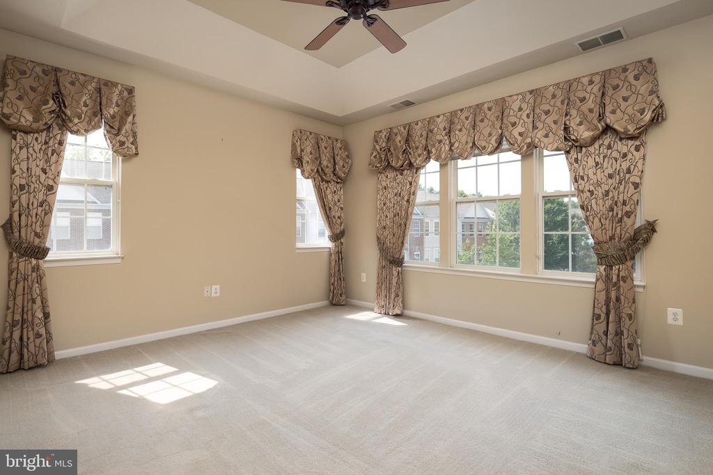 6143 CILANTRO DRIVE