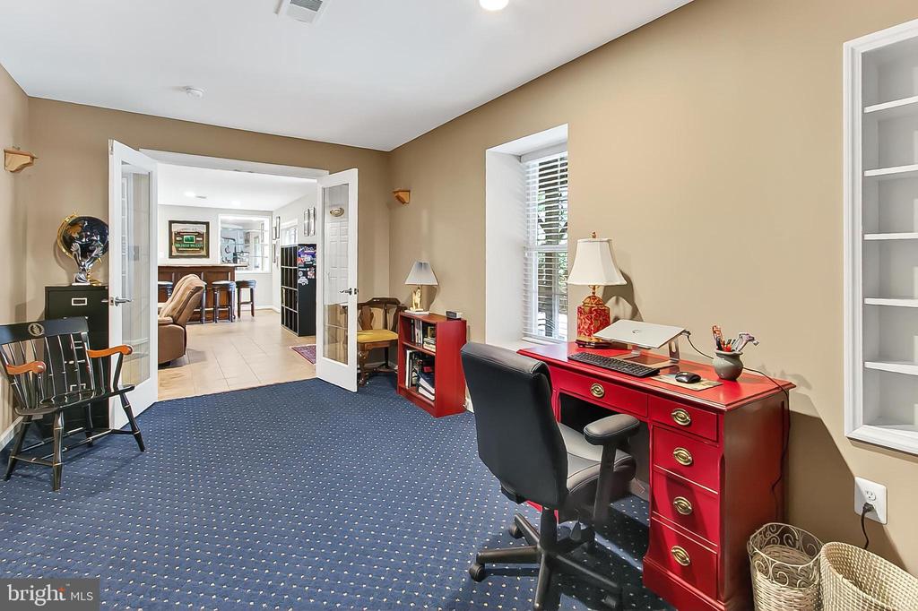 6679 HANSON LANE