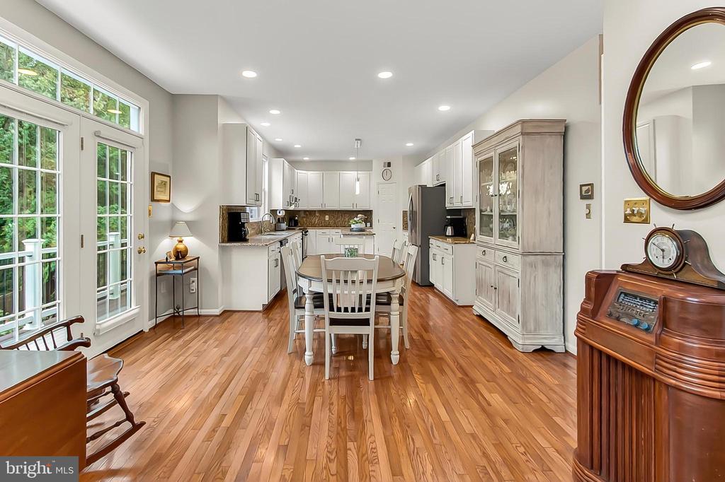 6679 HANSON LANE