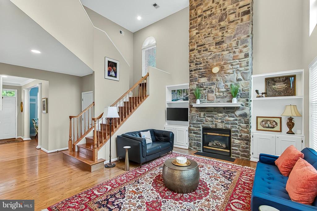 6679 HANSON LANE