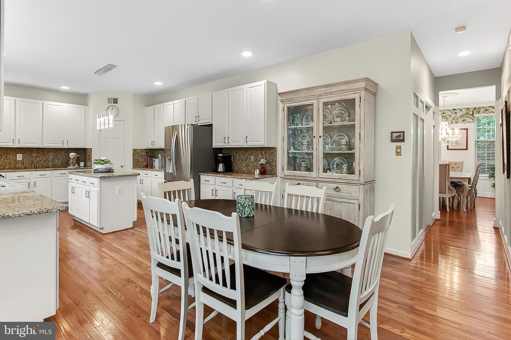 6679 HANSON LANE