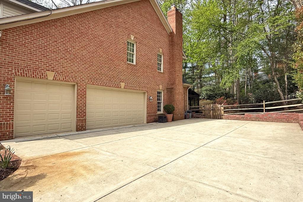 3706 RUST ROAD