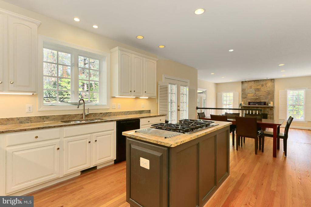 3706 RUST ROAD