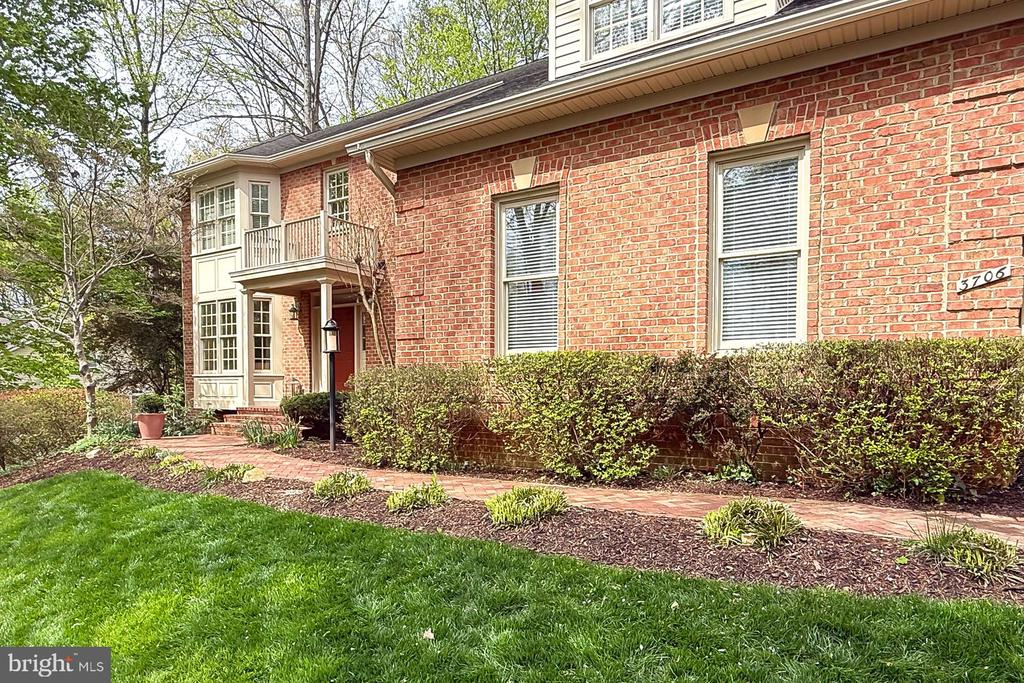 3706 RUST ROAD