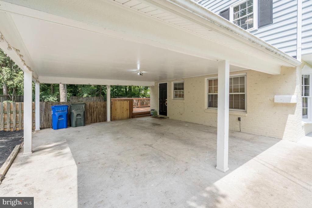 3404 RAMSGATE TERRACE