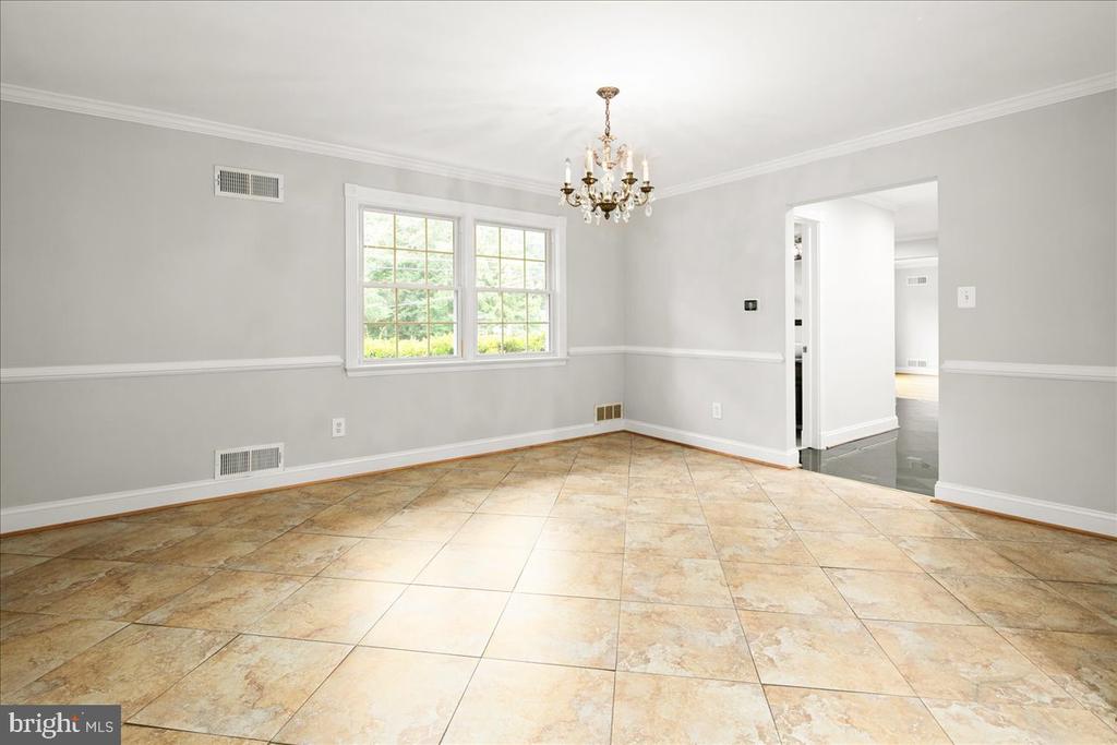 4601 TARPON LANE