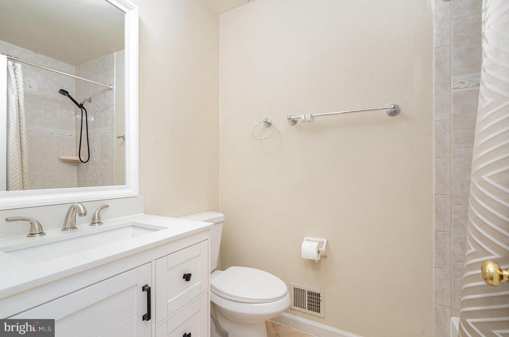 4551 CASABLANCA COURT