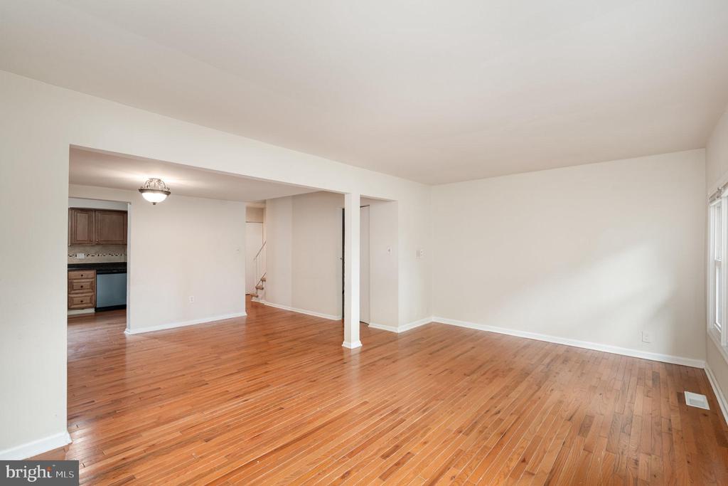 4551 CASABLANCA COURT