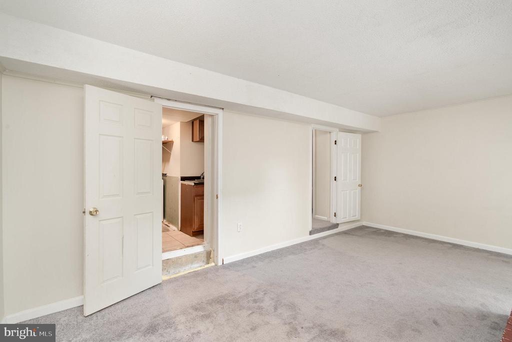 4551 CASABLANCA COURT