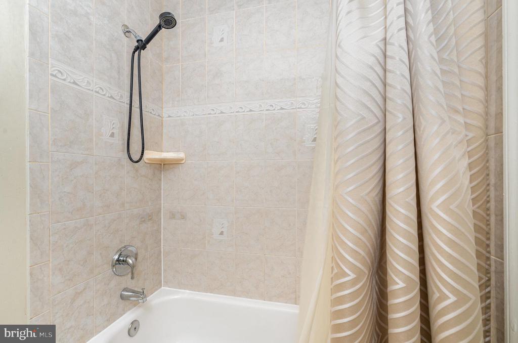 4551 CASABLANCA COURT