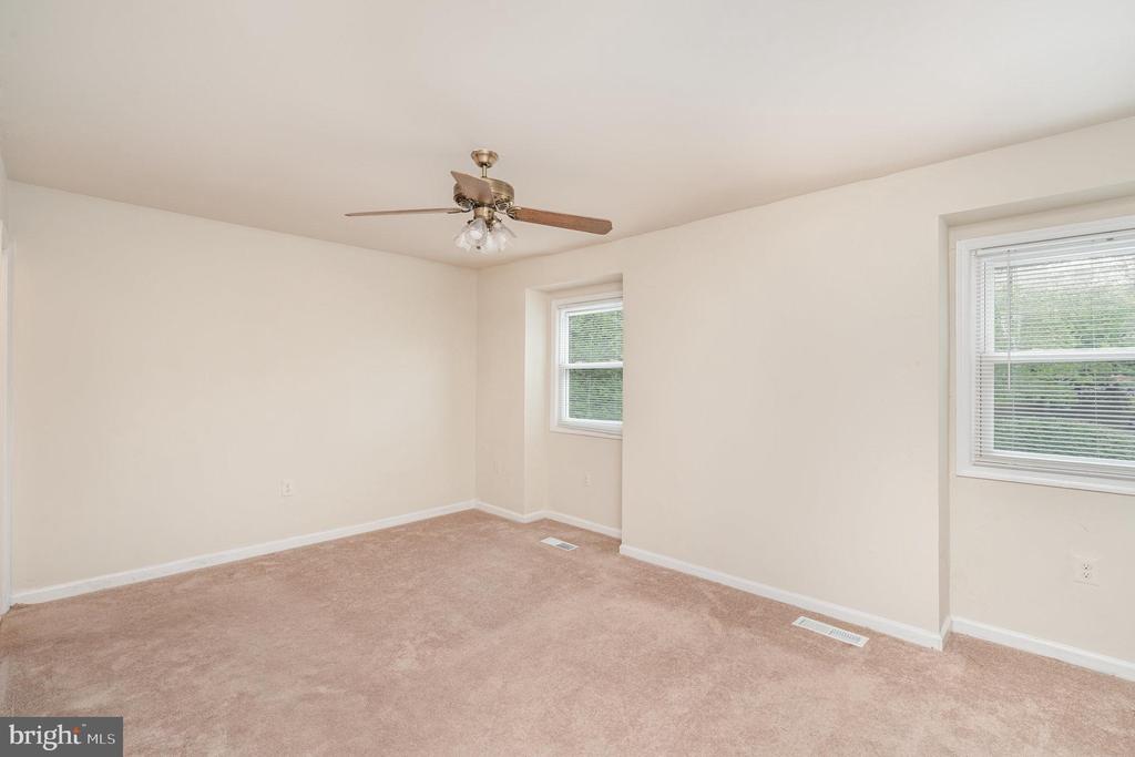 4551 CASABLANCA COURT