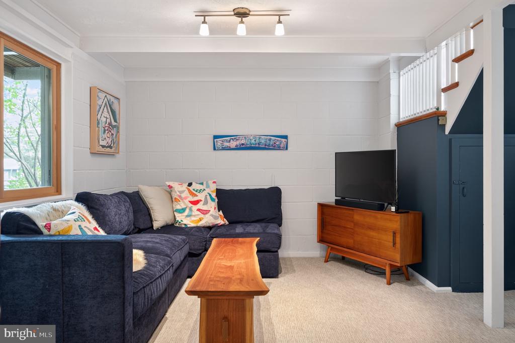 2311 GLASGOW ROAD