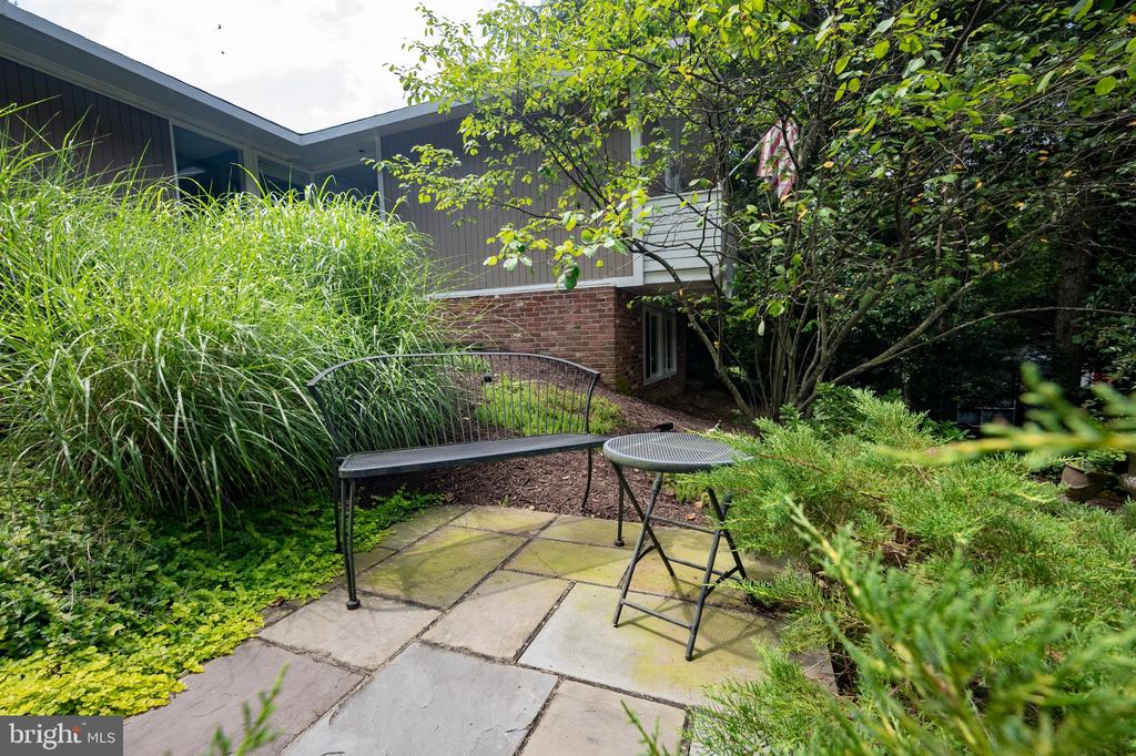 2311 GLASGOW ROAD