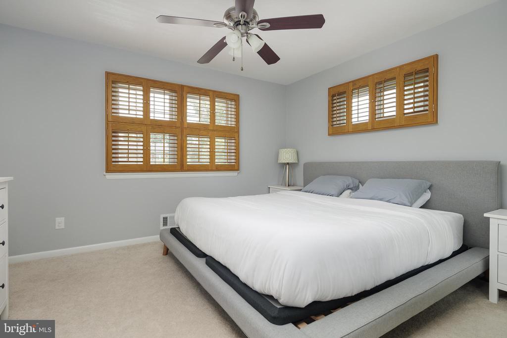 3430 RAMSGATE TERRACE