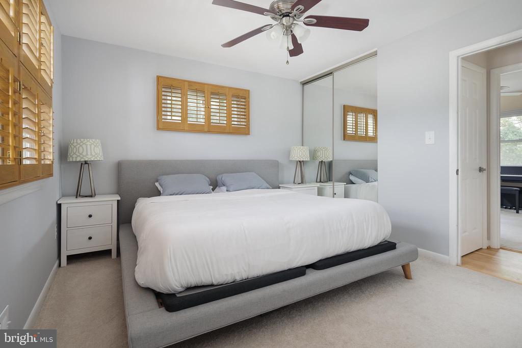 3430 RAMSGATE TERRACE