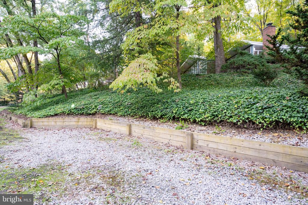2227 GLASGOW ROAD