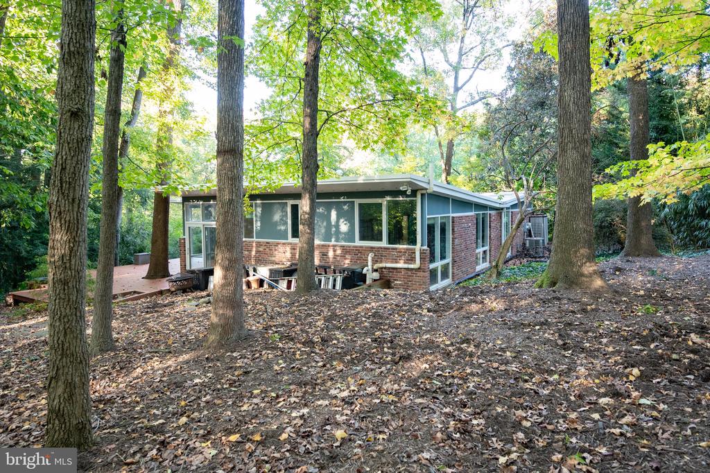 2227 GLASGOW ROAD