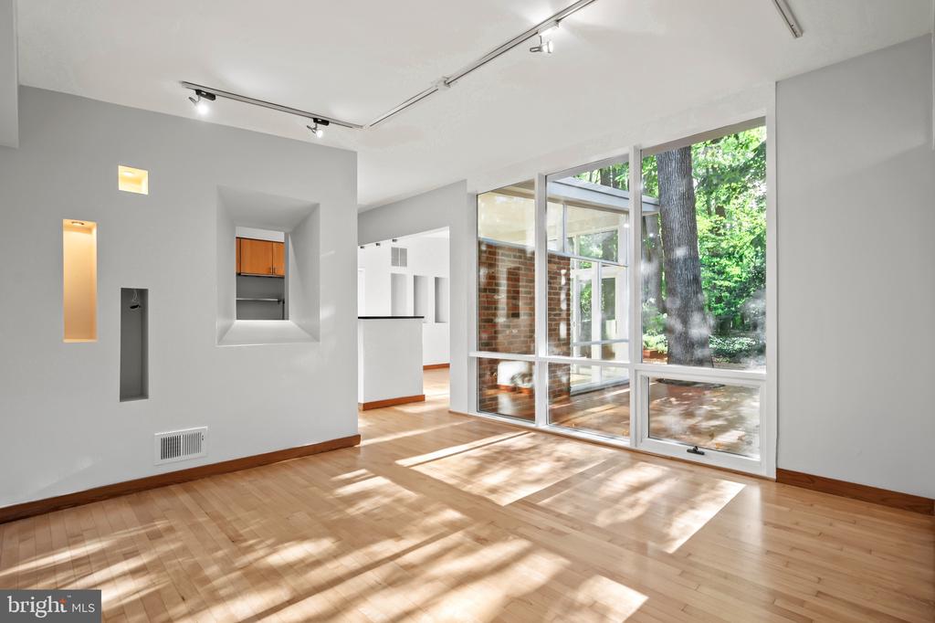 2227 GLASGOW ROAD