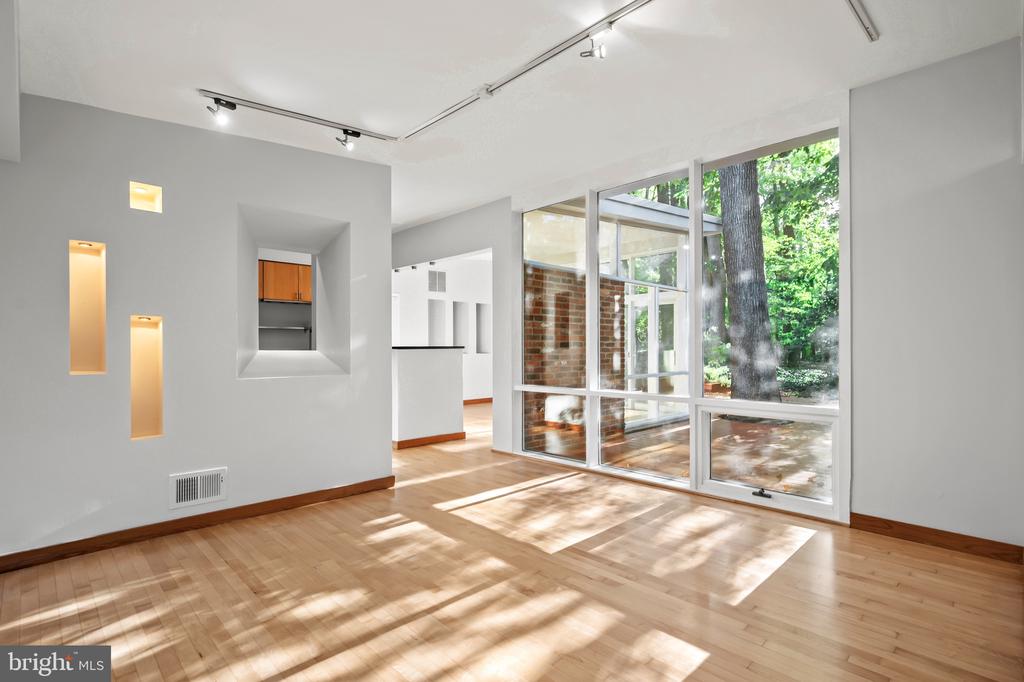 2227 GLASGOW ROAD