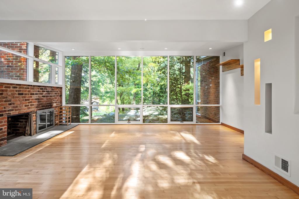 2227 GLASGOW ROAD