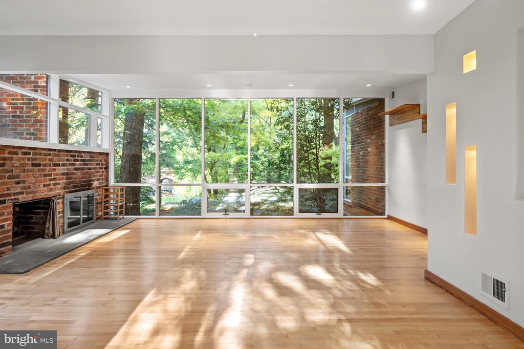 2227 GLASGOW ROAD