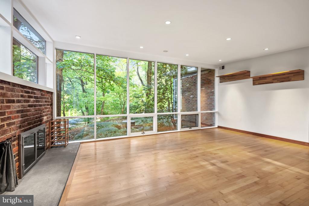 2227 GLASGOW ROAD