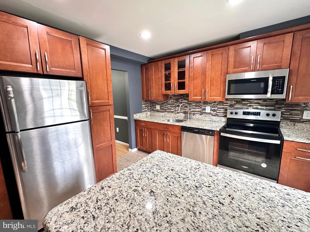 7428 ERSKA WOODS COURT