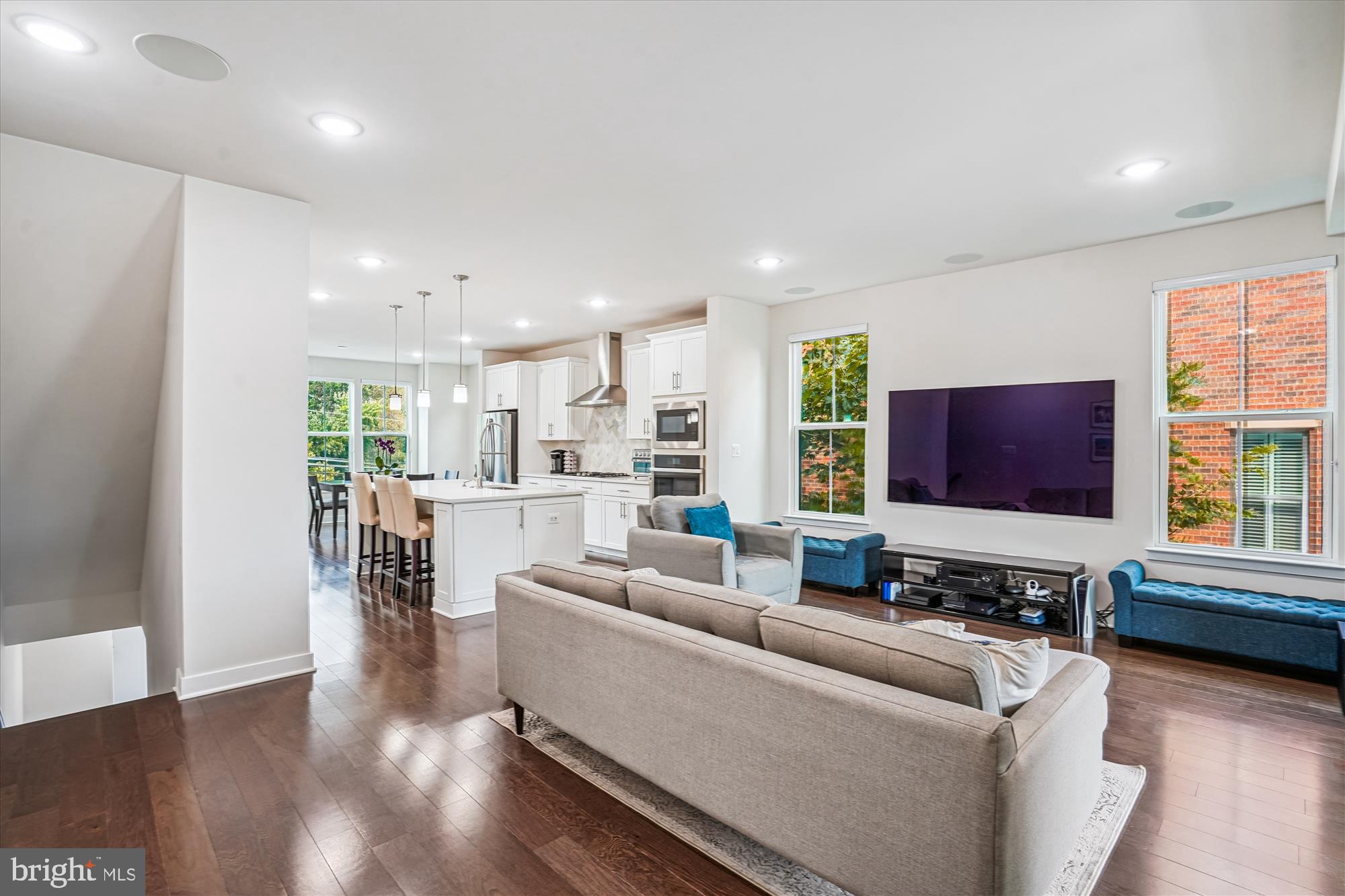 9324 SWEETBAY MAGNOLIA COURT