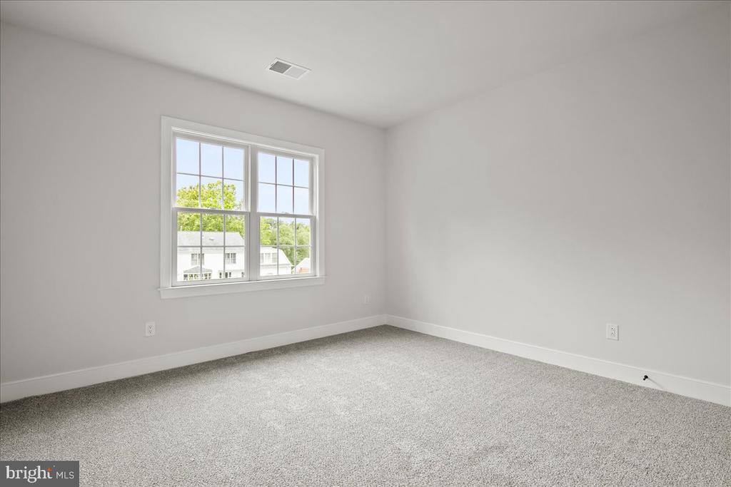 3608 CENTER DR