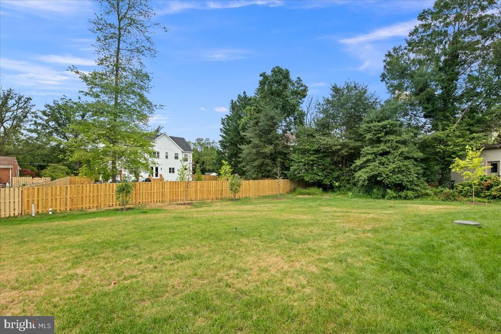3608 CENTER DR