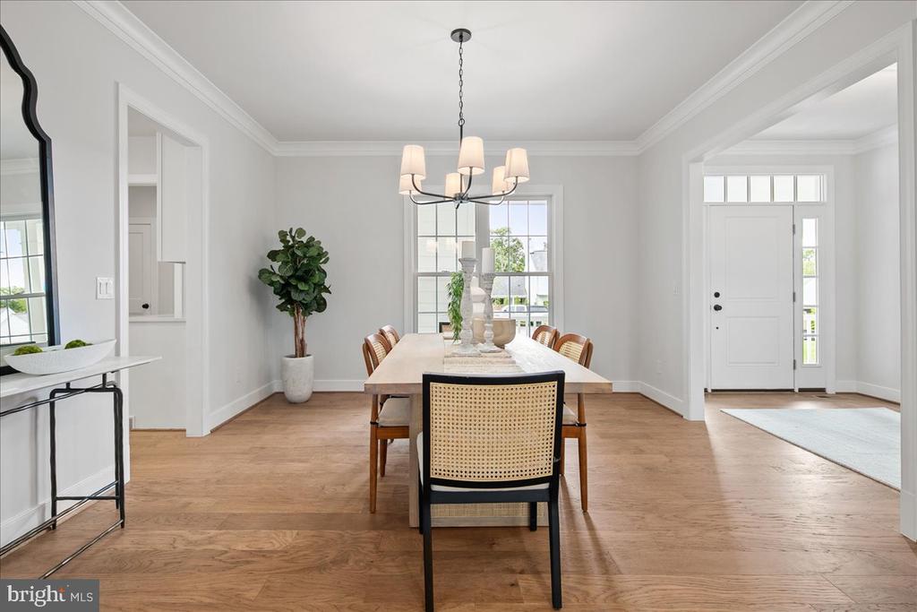 3608 CENTER DR