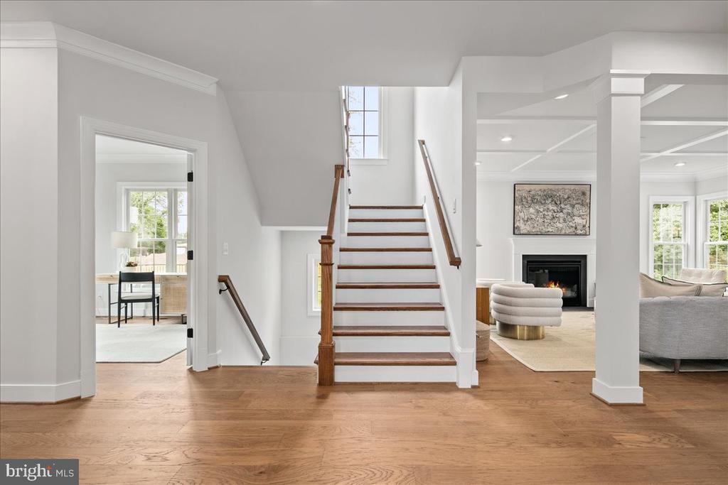 3608 CENTER DR