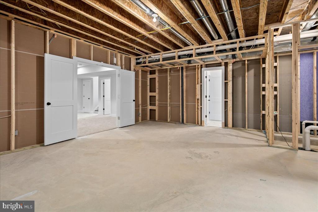 3608 CENTER DR