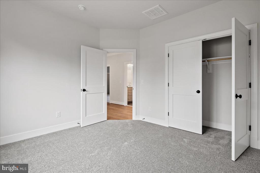 3608 CENTER DR