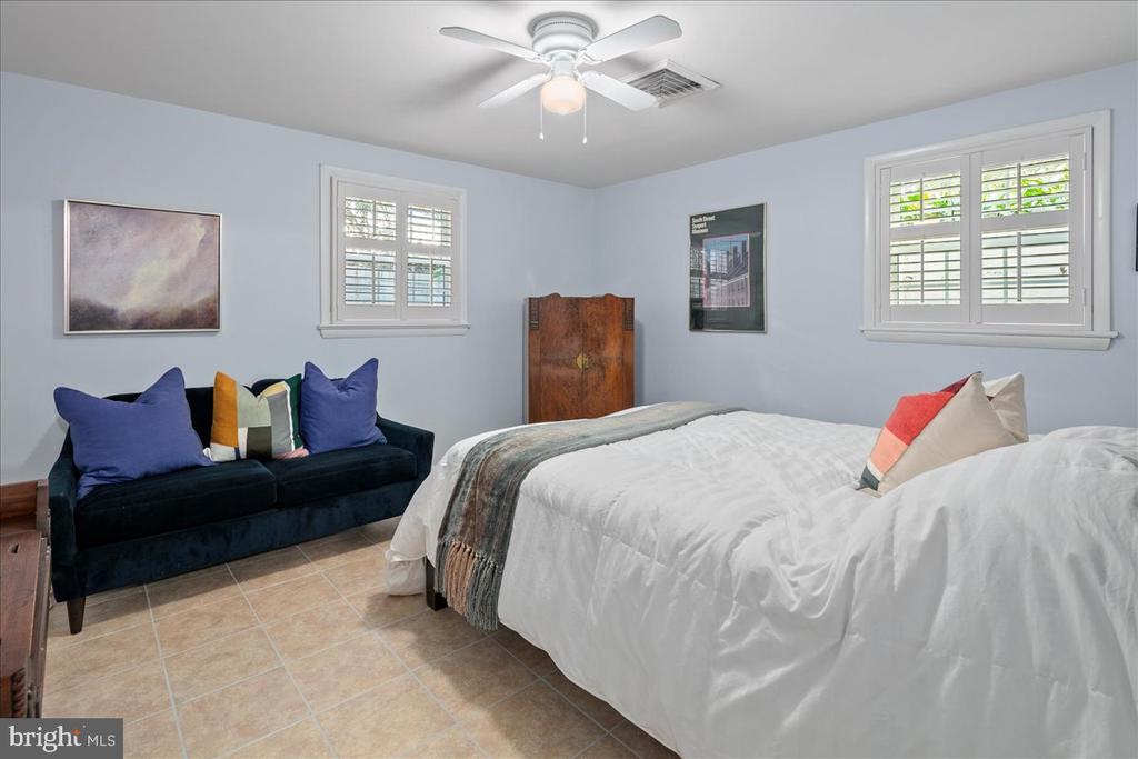 4412 TARPON LANE