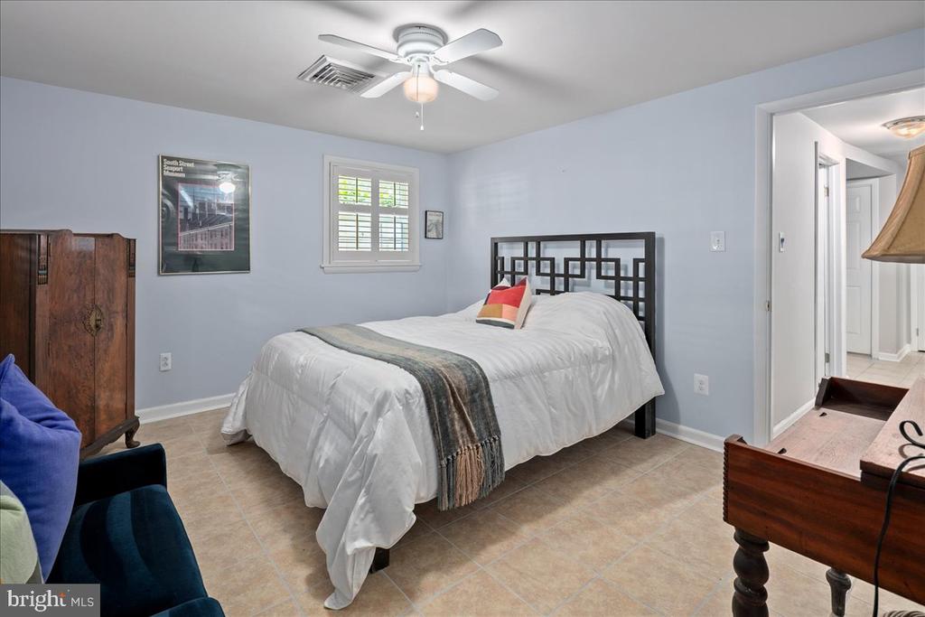 4412 TARPON LANE