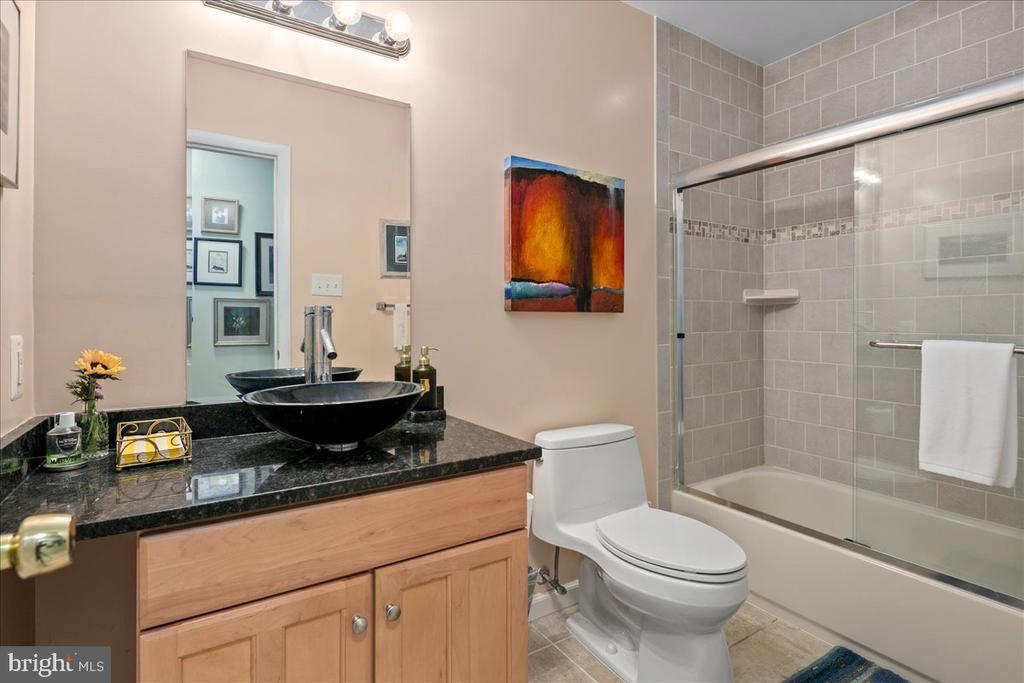 4412 TARPON LANE