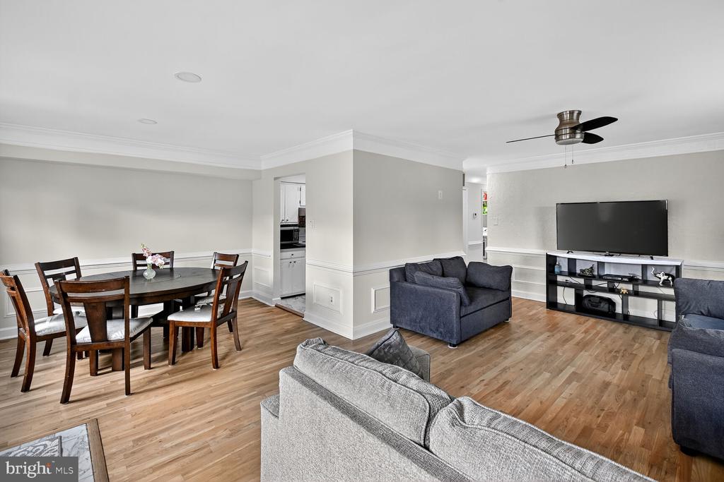 3890 MARIPOSA PLACE 49E