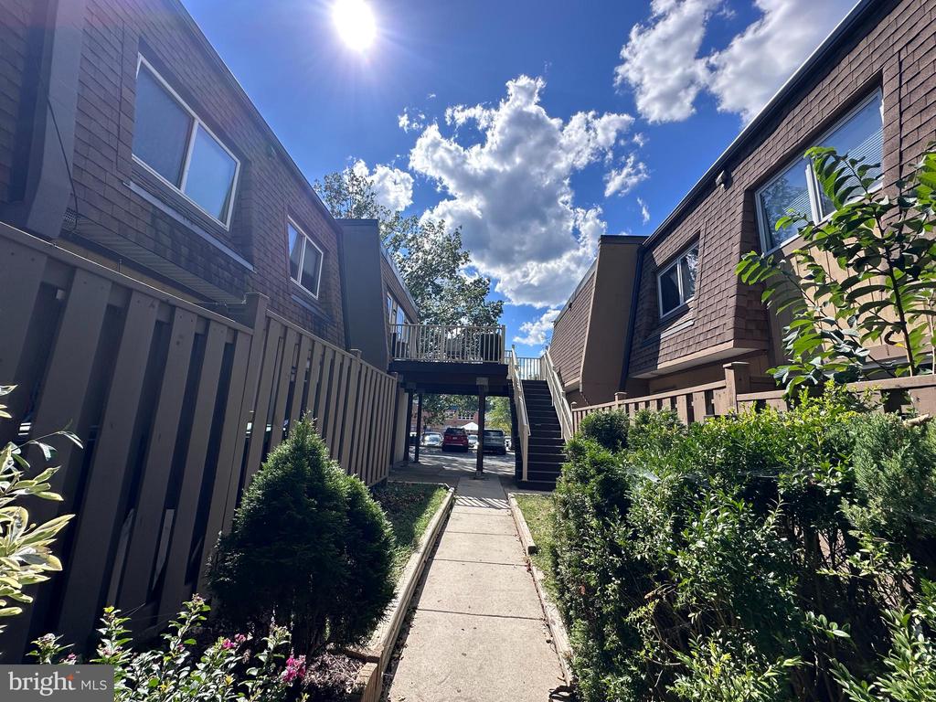 3890 MARIPOSA PLACE 49E