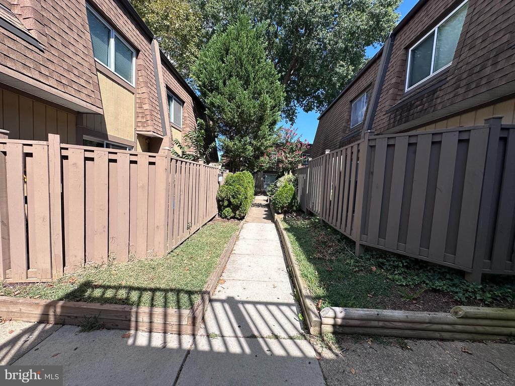 3890 MARIPOSA PLACE 49E