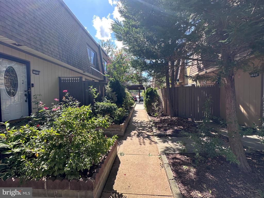 3890 MARIPOSA PLACE 49E