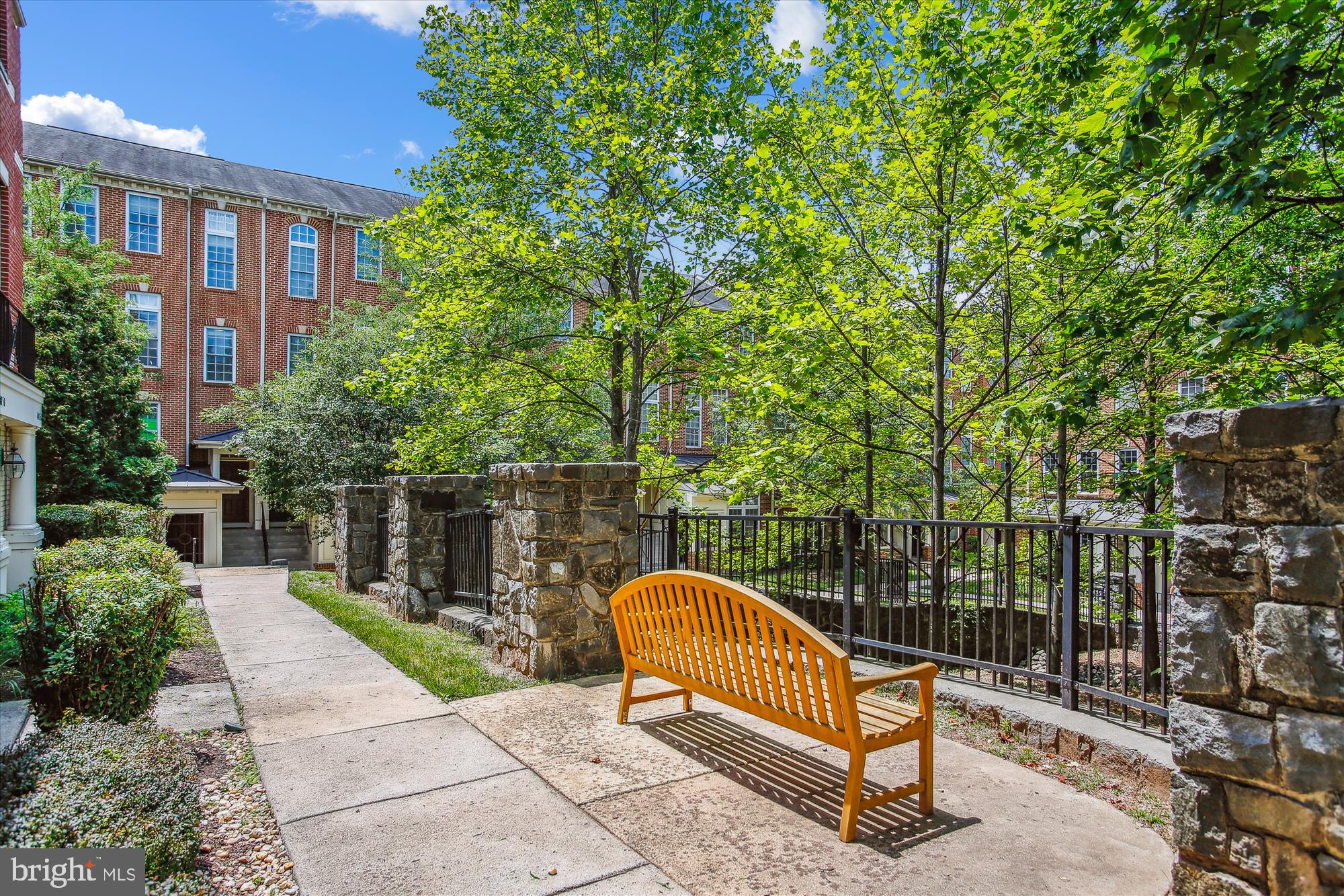 4104 MONUMENT COURT 204